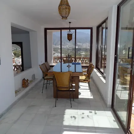 Balcon De Punta Lara Vakantiehuis Nerja